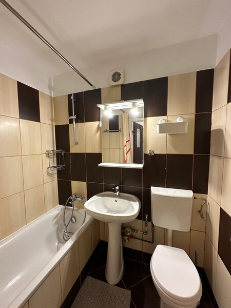 Drumul Taberei - vis a vis de parcul Moghioros